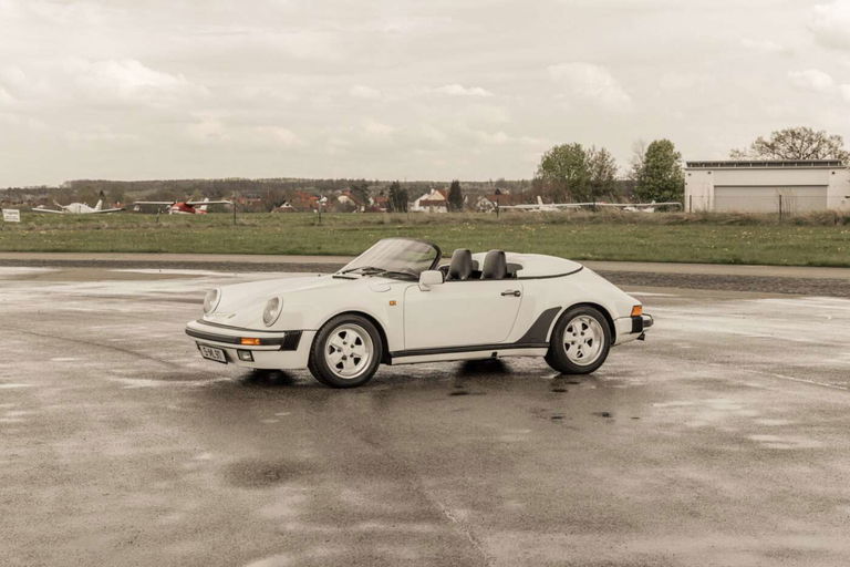 Porsche 911 Carrera 3.2 Speedster