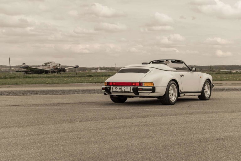 Porsche 911 Carrera 3.2 Speedster