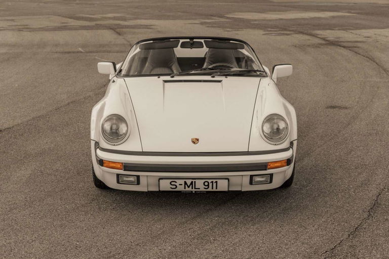 Porsche 911 Carrera 3.2 Speedster