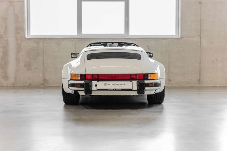 Porsche 911 Carrera 3.2 Speedster