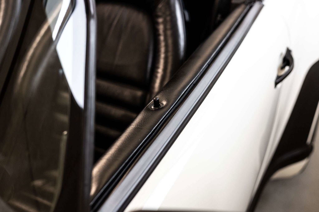 Porsche 911 Carrera 3.2 Speedster