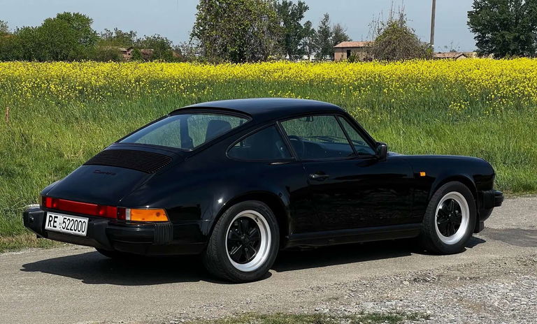 Porsche 911 Carrera 3.2