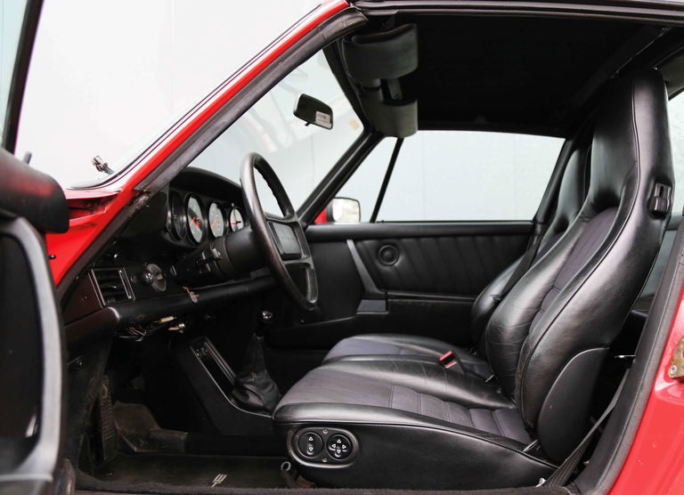 Porsche 911 Carrera 3.2