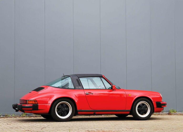 Porsche 911 Carrera 3.2