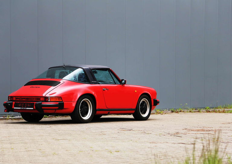 Porsche 911 Carrera 3.2