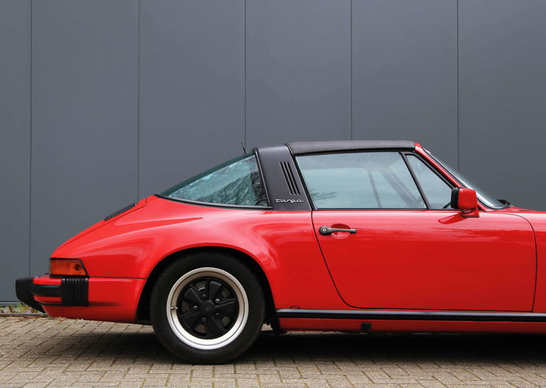 Porsche 911 Carrera 3.2