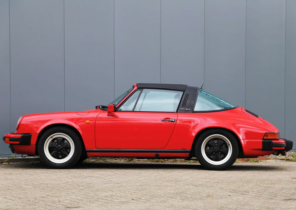 Porsche 911 Carrera 3.2