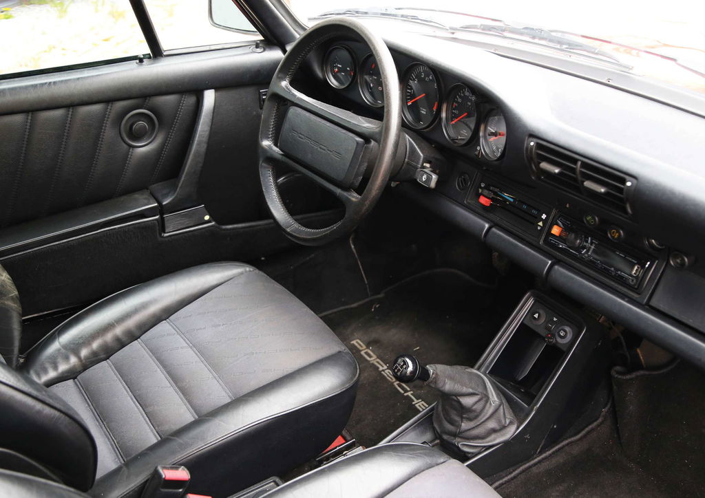 Porsche 911 Carrera 3.2