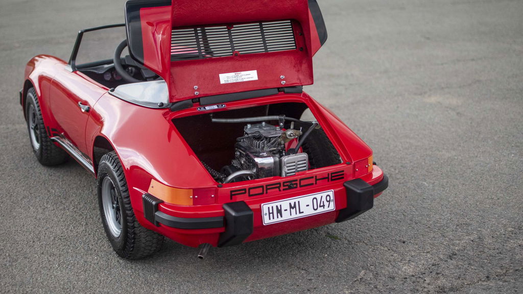 Porsche 911 Junior