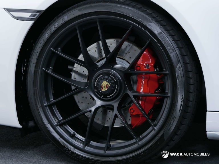 Porsche 991.2 Carrera GTS