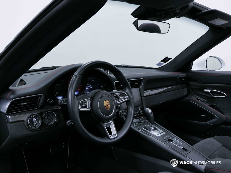 Porsche 991.2 Carrera GTS