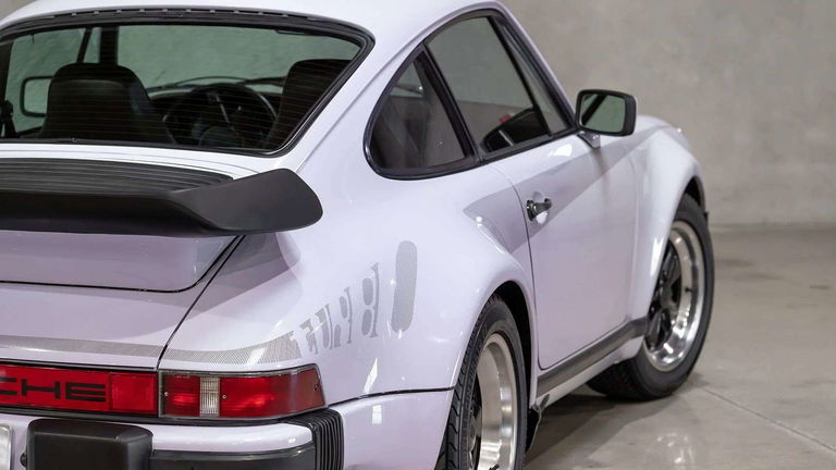Porsche 911 Turbo 3.3 (US)