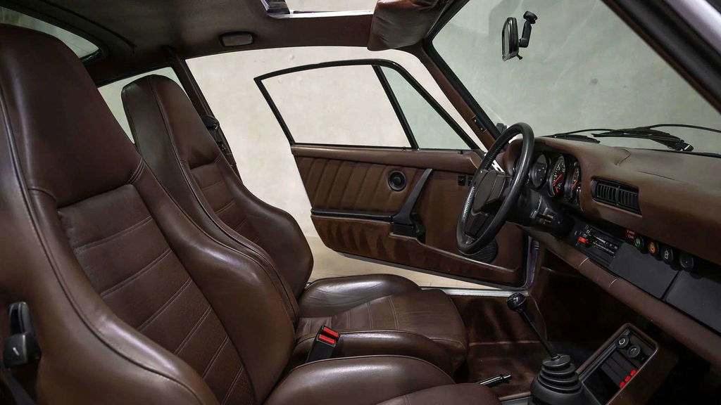 Porsche 911 Turbo 3.3 (US)