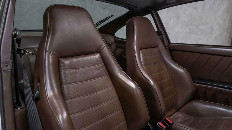 Porsche 911 Turbo 3.3 (US)