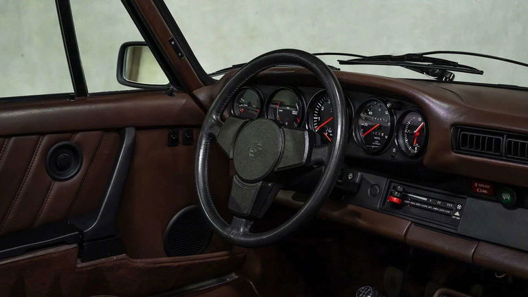 Porsche 911 Turbo 3.3 (US)