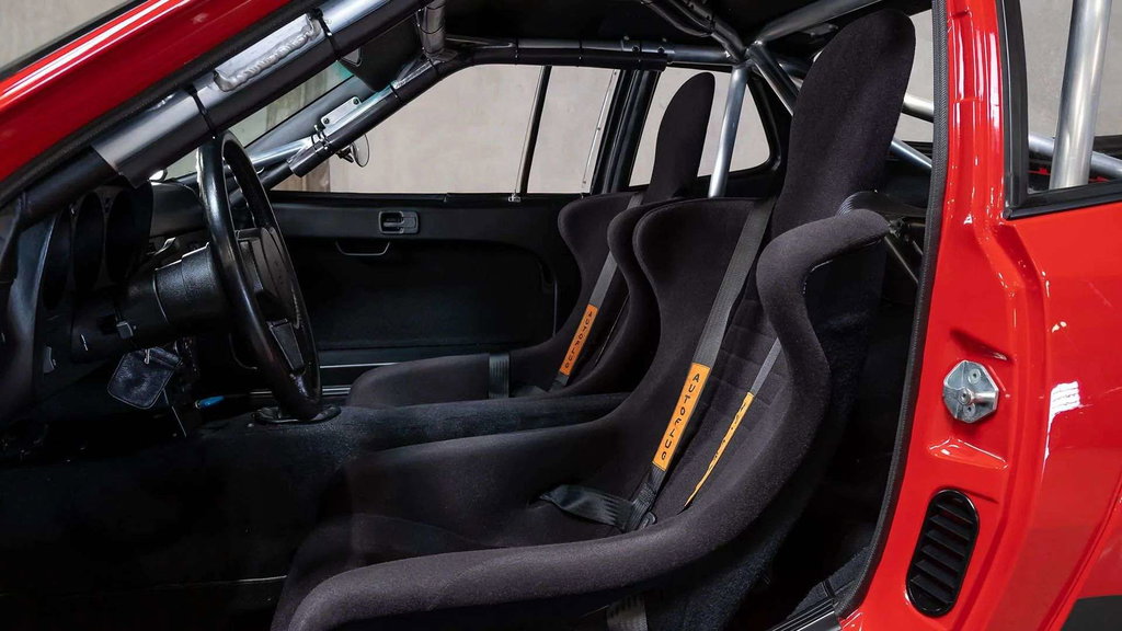 Porsche 924 Carrera GTS