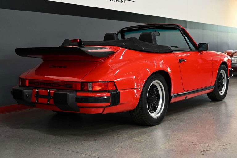 Porsche 911 Carrera 3.2 (US)
