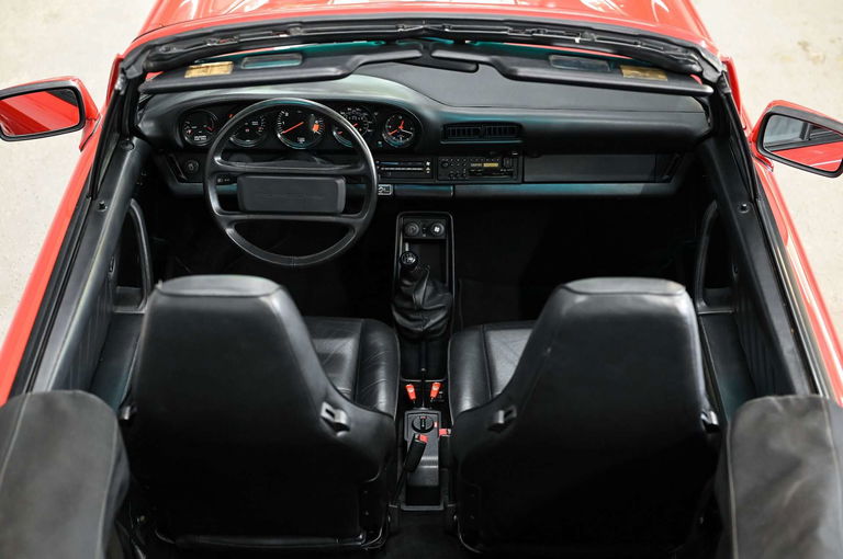 Porsche 911 Carrera 3.2 (US)