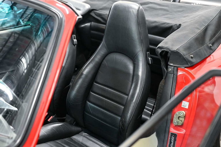 Porsche 911 Carrera 3.2 (US)