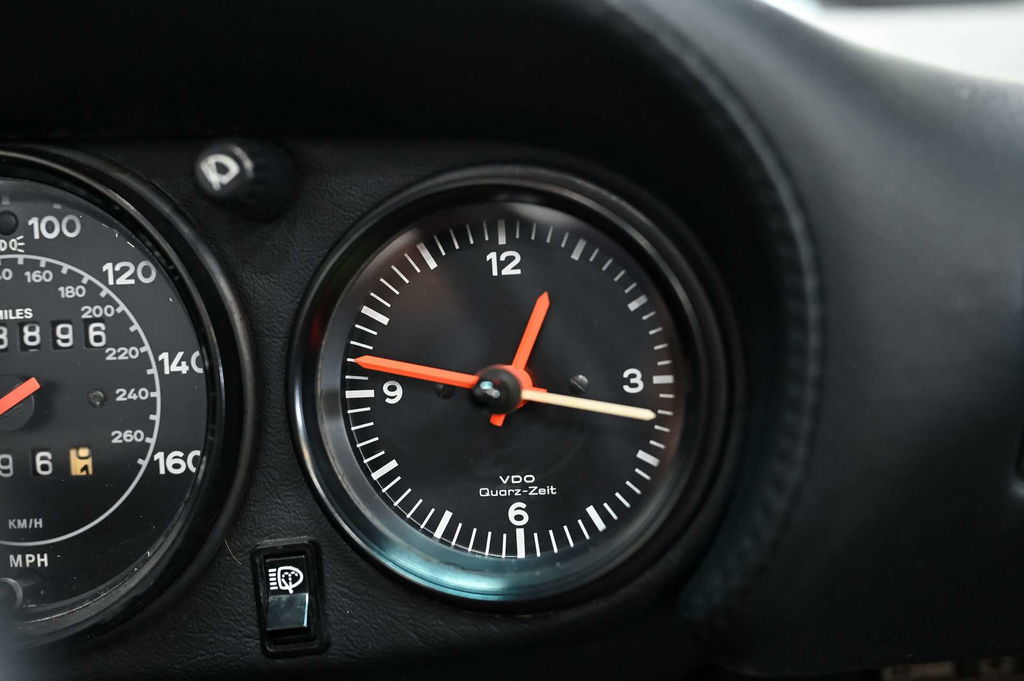 Porsche 911 Carrera 3.2 (US)