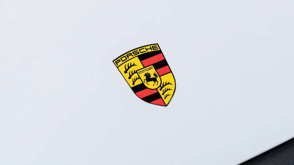 Porsche 964 Carrera 4 Lightweight