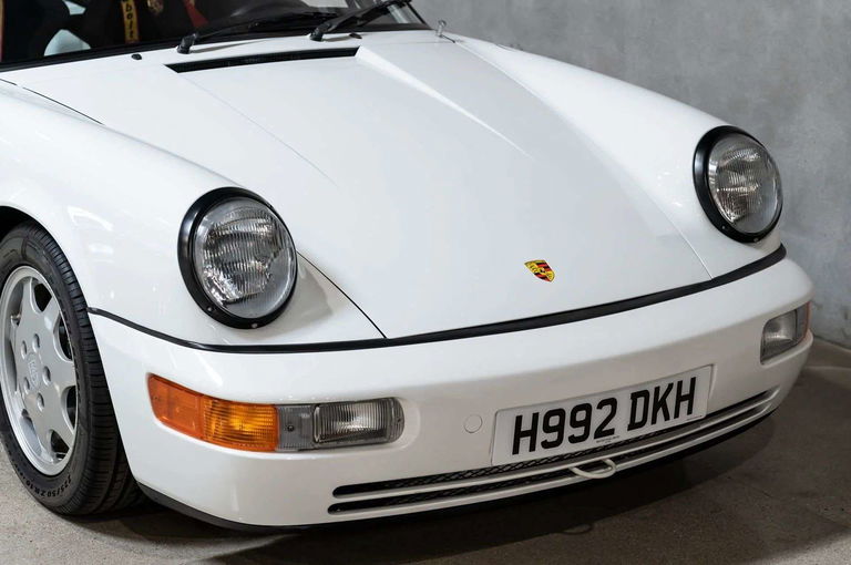 Porsche 964 Carrera 4 Lightweight