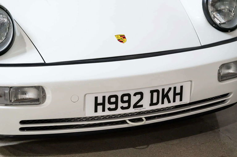 Porsche 964 Carrera 4 Lightweight