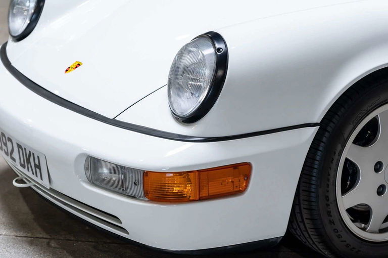 Porsche 964 Carrera 4 Lightweight