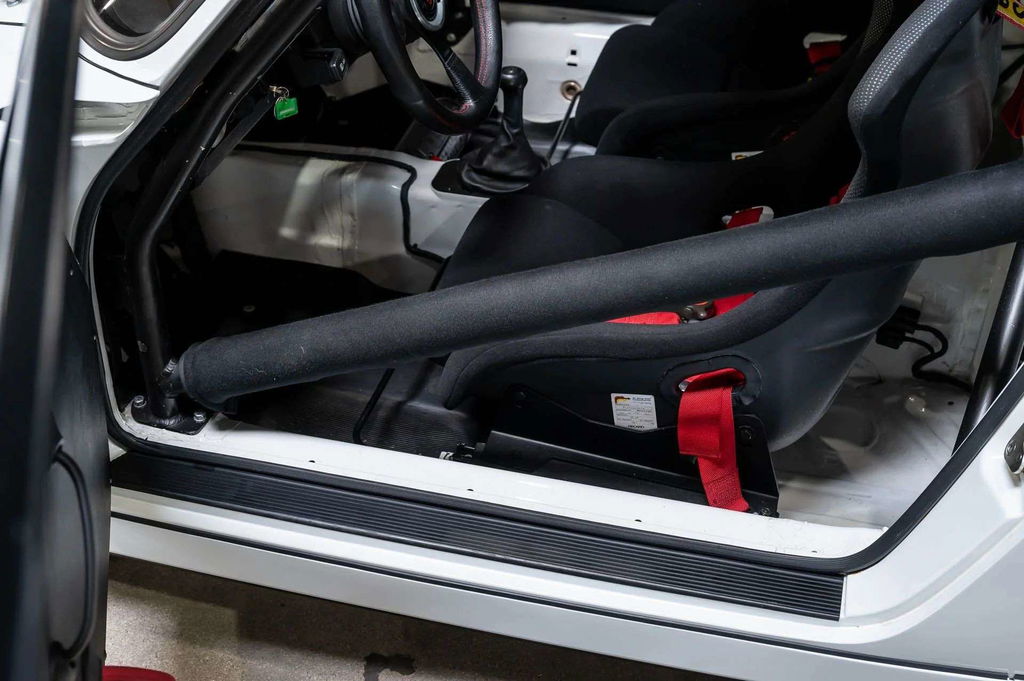 Porsche 964 Carrera 4 Lightweight