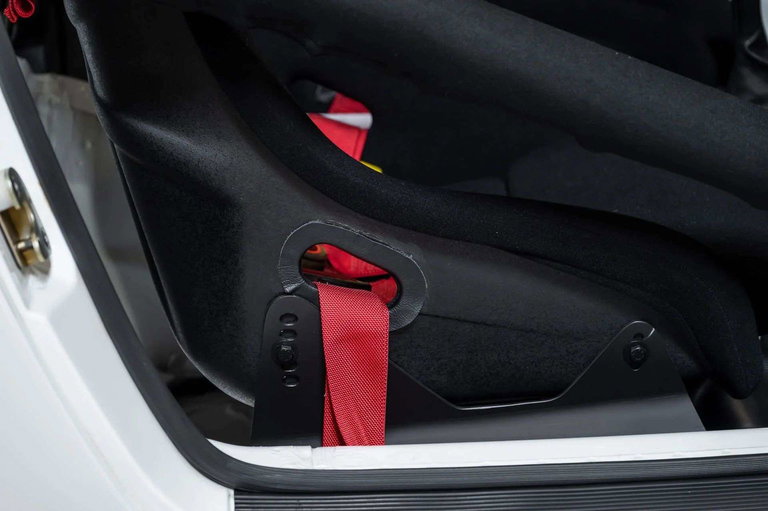 Porsche 964 Carrera 4 Lightweight