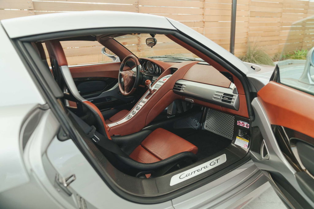 Porsche Carrera GT