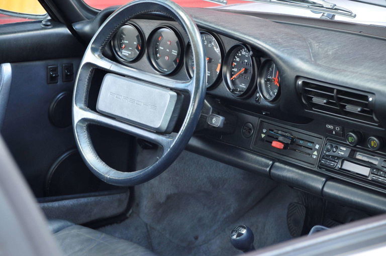 Porsche 911 Carrera 3.2