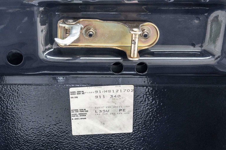 Porsche 911 Carrera 3.2