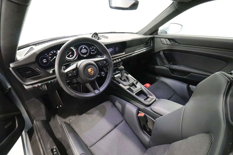 Porsche 992 GT3 Touring