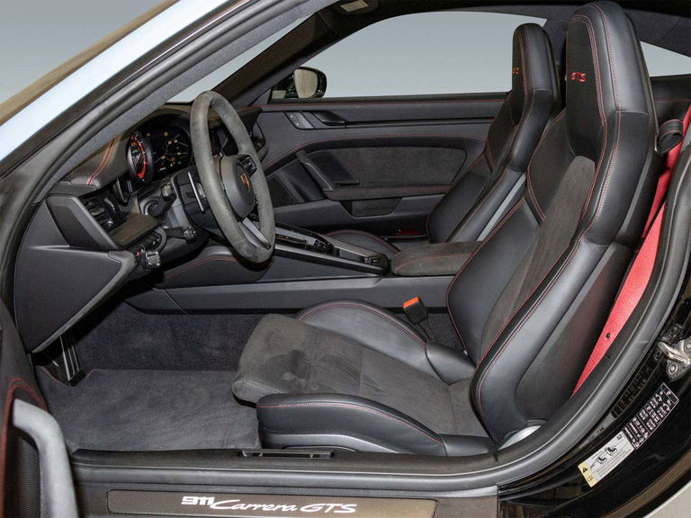 Porsche 992 Carrera GTS