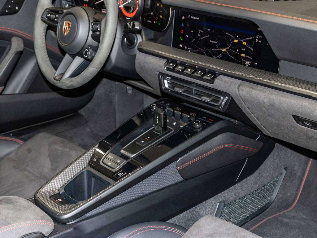 Porsche 992 Carrera GTS