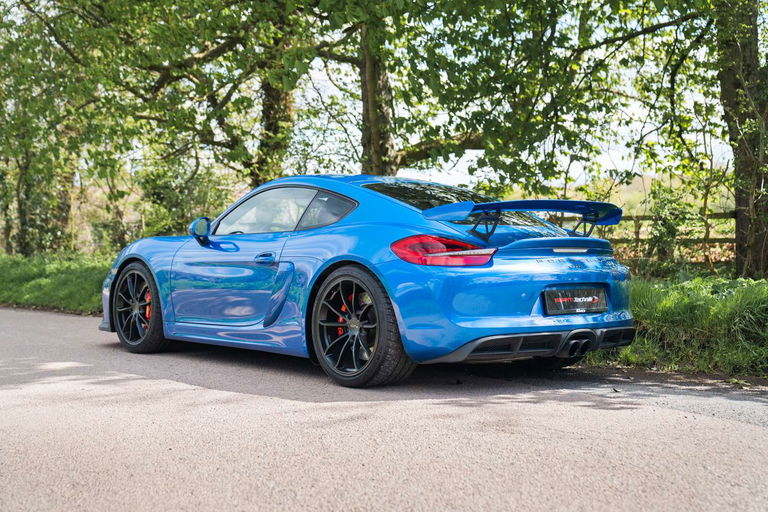 Porsche 981 Cayman GT4
