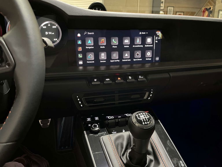 Porsche 992 Carrera GTS