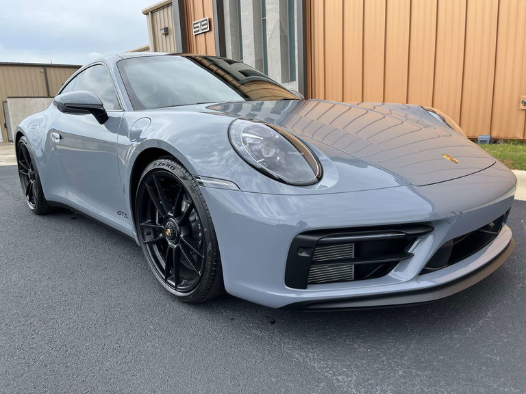 Porsche 992 Carrera GTS