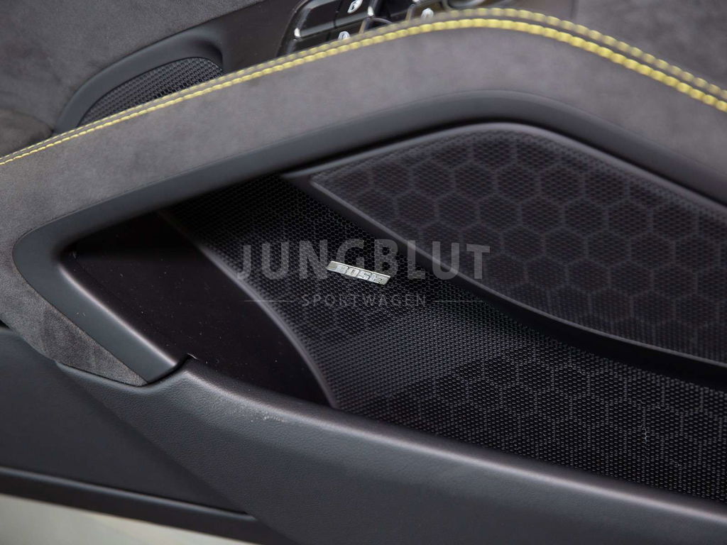 Porsche 718 Cayman GT4