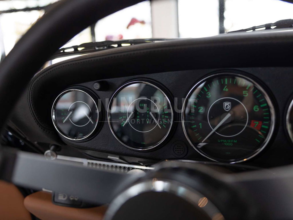 Porsche 911 Backdate