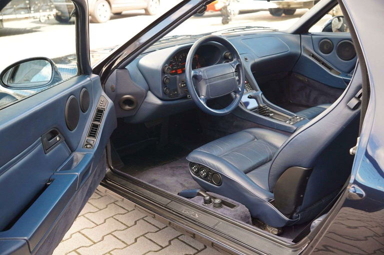 Porsche 928 GTS