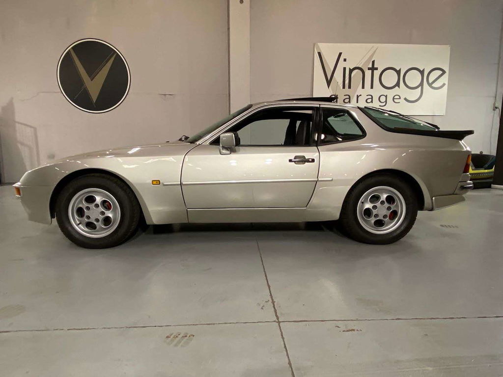 Porsche 944 Coupé