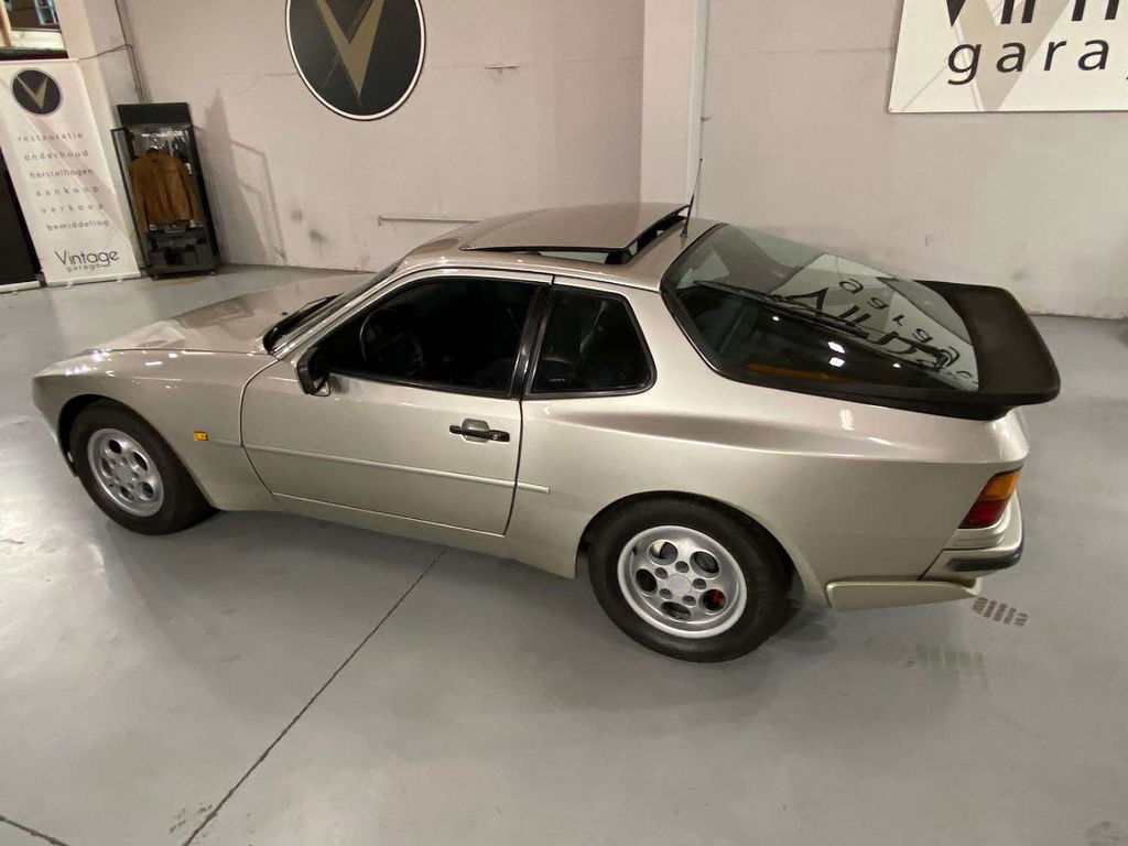 Porsche 944 Coupé