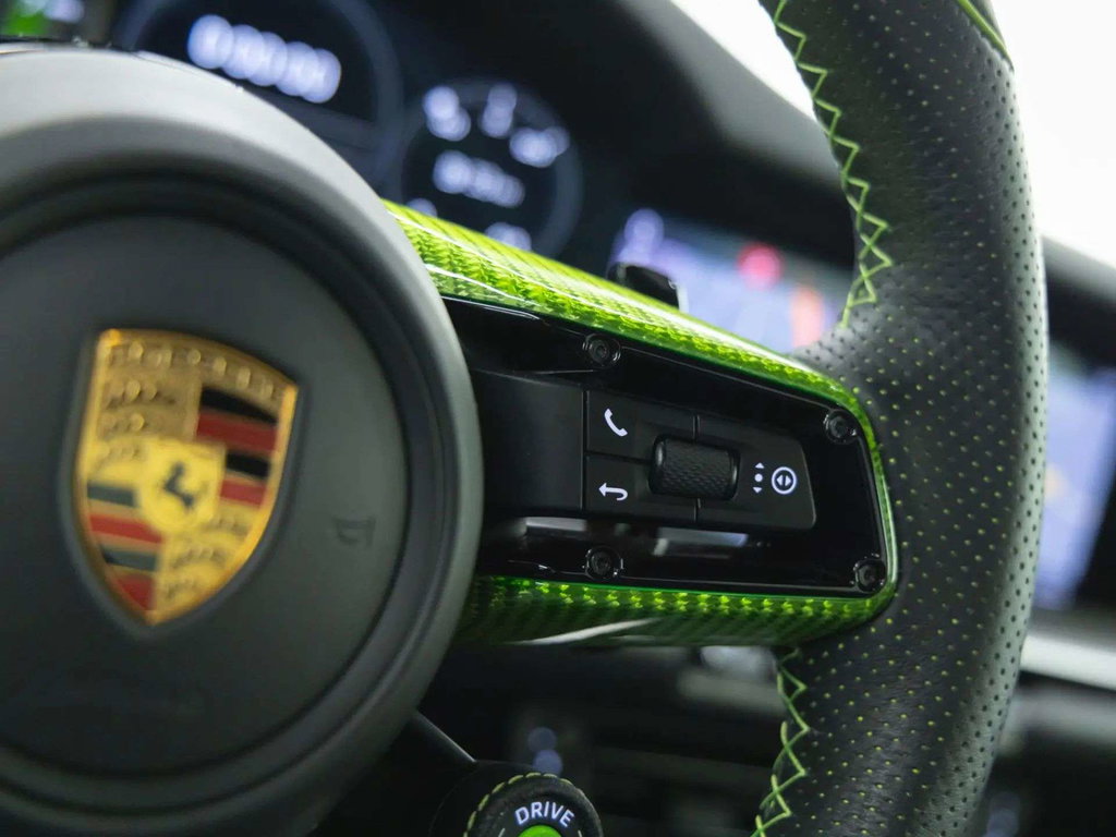 Porsche 992 Carrera 4S