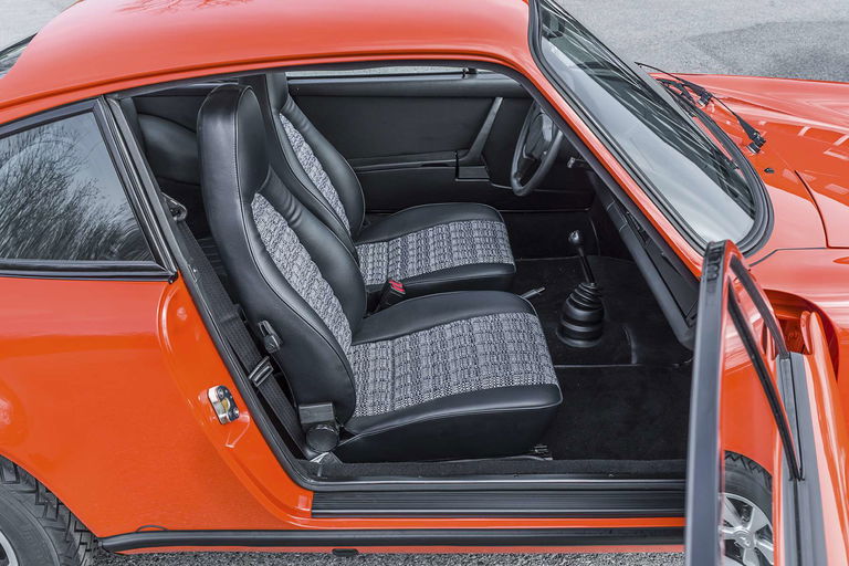 Porsche 911 Carrera 2,7