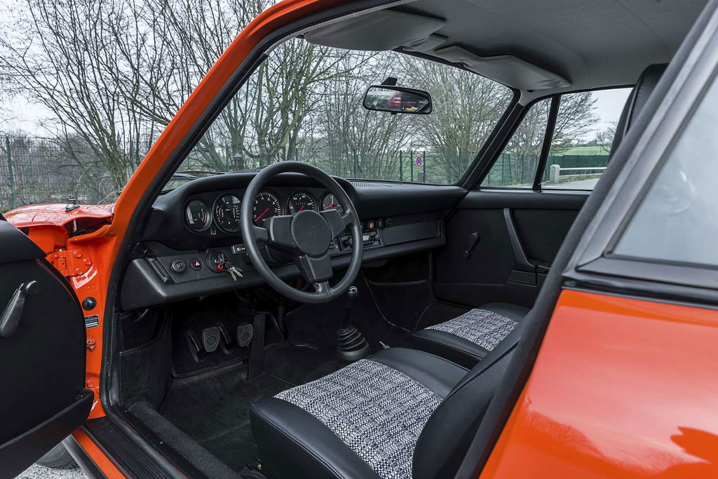 Porsche 911 Carrera 2,7