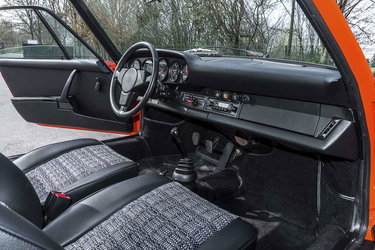 Porsche 911 Carrera 2,7