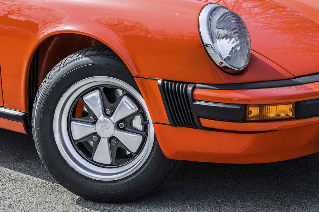 Porsche 911 Carrera 2,7