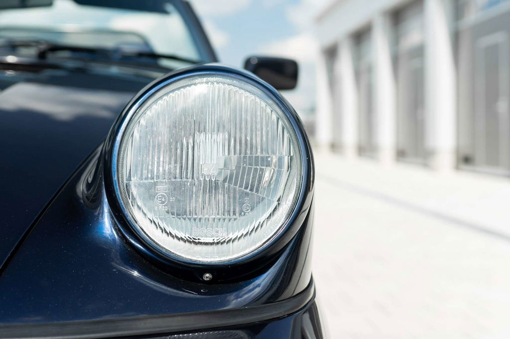 Porsche 964 Carrera 4